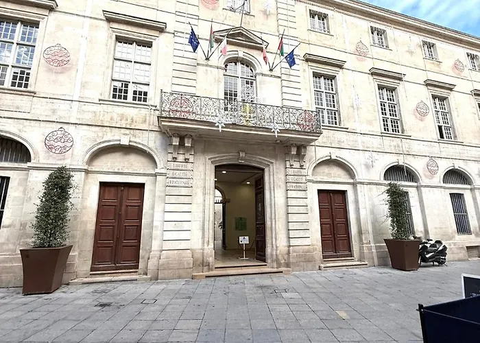 El Carmen 60m2 - Centre Gare Tgv - Wifi Nîmes